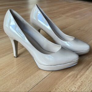 Nine West Taupe Heels Size 6.5